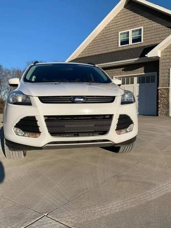 2014 FORD ESCAPE SE - cars & trucks - by owner - vehicle automotive... for sale in Ferdinand, IN – photo 9