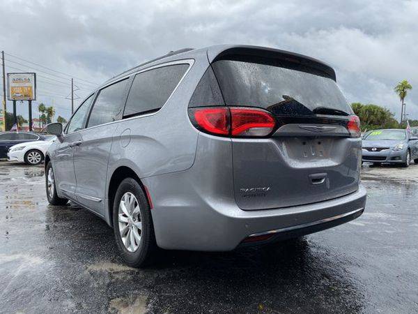 2017 Chrysler Pacifica Touring-L Minivan 4D BUY HERE PAY HERE!! for sale in Orlando, FL – photo 10