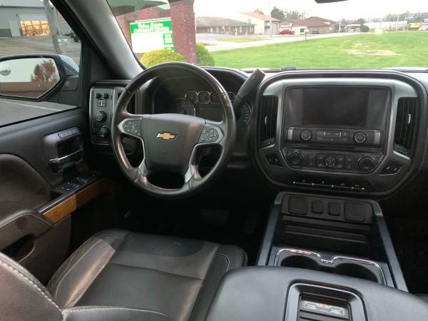 2017 Chevrolet Silverado LTZ 4x4 V8 - cars & trucks - by dealer -... for sale in Shepherdsville, KY – photo 21