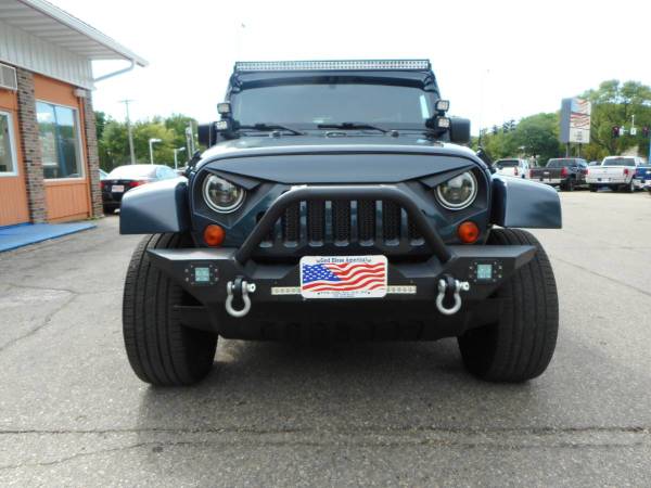 ★★★ 2007 Jeep Wrangler Unlimited 4x4 / Nice Customized Jeep! ★★★ -... for sale in Grand Forks, ND – photo 3