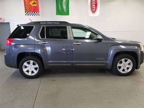 2013 GMC Terrain AWD 4dr SLE w/SLE-2 -EASY FINANCING AVAILABLE for sale in Bridgeport, CT – photo 3