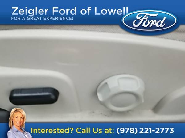 2011 Ford Flex SE - - by dealer - vehicle automotive for sale in Lowell, MI – photo 16