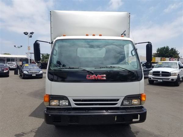 2005 ISUZU 5500 TURBO DIESEL,,SEPARATE AIR CONDITIONED IN THE TRUCK... for sale in Santa Ana, CA – photo 2