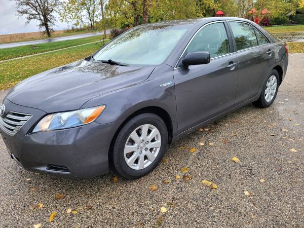 2008 Toyota Camry XLE HYBRID - cars & trucks - by owner - vehicle... for sale in Woodstock, IL