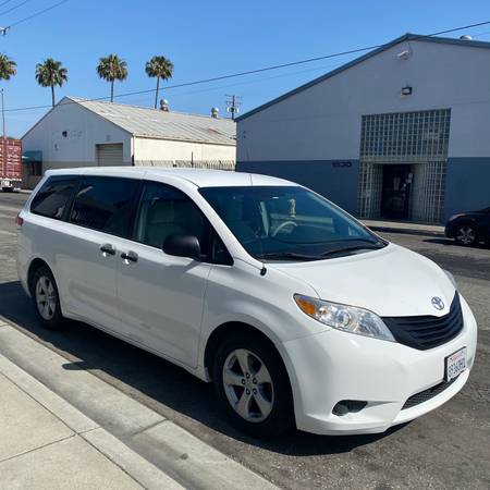 2013 TOYOTA SIENNA (Clean Title) for sale in Long Beach, CA – photo 4