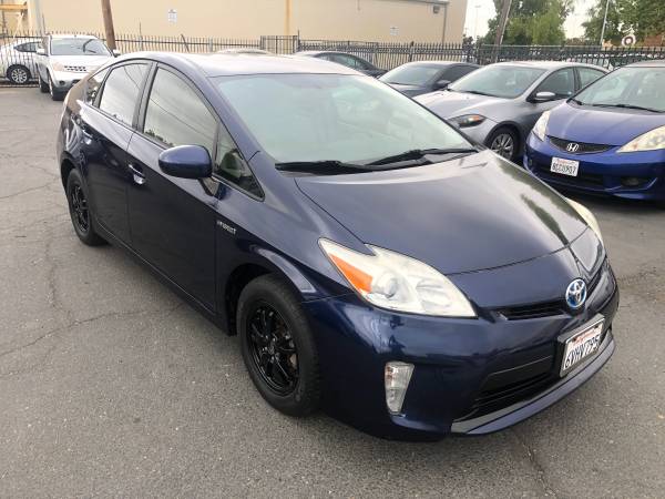 CLEAN TITLE 2012 TOYOTA PRIUS HATCHBACK SUPER CLEAN 3MONTH WARRANTY for sale in Sacramento , CA – photo 3