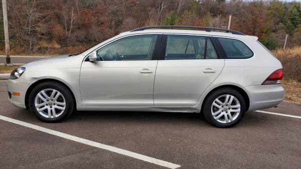 2011 Volkswagen Jetta TDI - cars & trucks - by dealer - vehicle... for sale in Eau Claire, WI – photo 4
