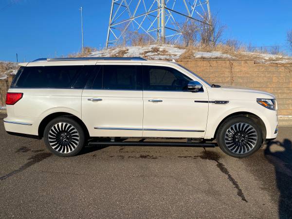 2018 Lincoln Navigator LL Black Label ! - - by dealer for sale in Sioux Falls, SD – photo 3