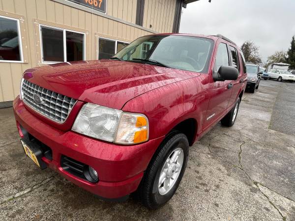 2005 Ford Explorer Xlt (4x4) 4.0L V6*Clean Title*Well Maintained* -... for sale in Vancouver, OR – photo 2