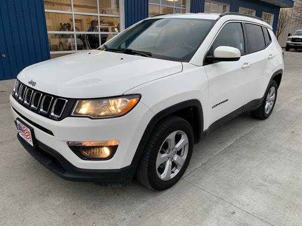 2018 Jeep Compass Latitude 4x4 - cars & trucks - by dealer - vehicle... for sale in Grand Forks, ND – photo 2