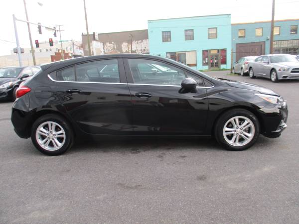 2018 Chevy Cruze LT **Like New/Hot Deal & Clean Title** - cars &... for sale in Roanoke, VA – photo 8