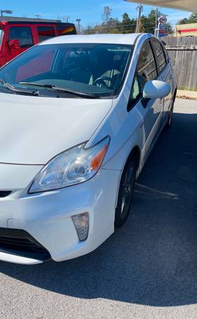 2013 Toyota Prius - cars & trucks - by dealer - vehicle automotive... for sale in Chattanooga, TN – photo 3