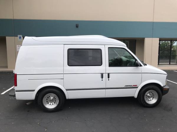 All wheel drive Chevy wheelchair van!--“Certified” has Warranty—80k!... for sale in Tucson, IL – photo 10