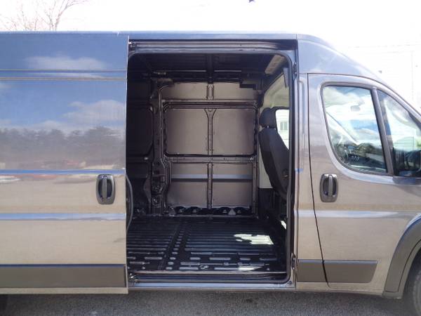 2019 Ram Promaster 2500 High Top LOW Miles 1-Owner Clean Cargo Van for sale in Hampton Falls, NH – photo 23