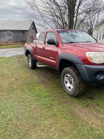 Toyota Tacoma - cars & trucks - by owner - vehicle automotive sale for sale in Waterville, ME – photo 3