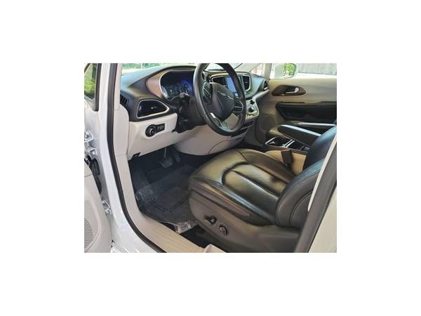 2018 Chrysler Pacifica Touring L 45k Wheelchair Mobility Handicap... for sale in Wichita, UT – photo 19