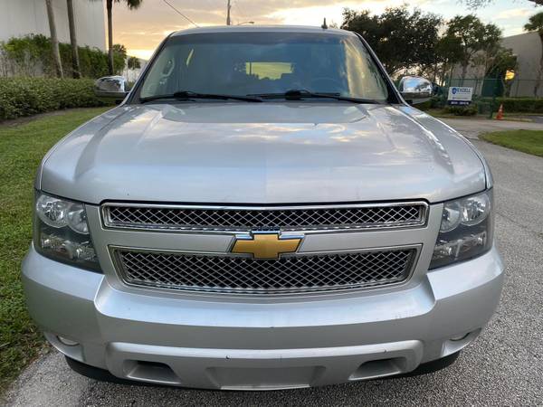 Chevrolet Suburban 2013 - cars & trucks - by owner - vehicle... for sale in West Palm Beach, FL – photo 2