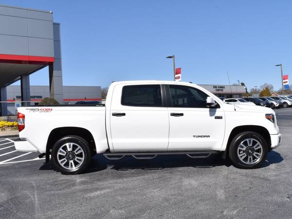2018 Toyota Tundra SR5 - - by dealer - vehicle for sale in Spartanburg, SC – photo 2