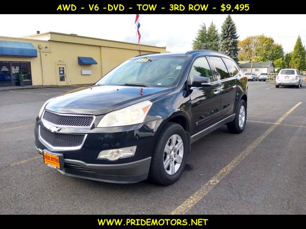 2010 CHEVROLET TRAVERSE LT AWD / 3RD ROW / DVD / TOW - cars & trucks... for sale in Eugene, OR