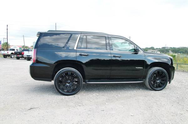 2017 GMC YUKON SLT 4X4 - LOADED - 22s - BLK ON BLK - NAV - LOW... for sale in Liberty Hill, TX – photo 12