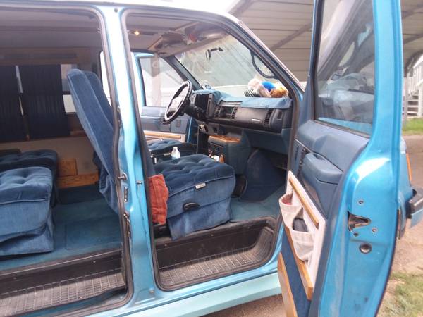 1994 GMC Safari Van with Conversion Kit for sale in Alpine, TX – photo 5