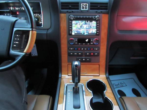 2014 Lincoln Navigator 4WD - cars & trucks - by dealer - vehicle... for sale in Rockford, IL – photo 22
