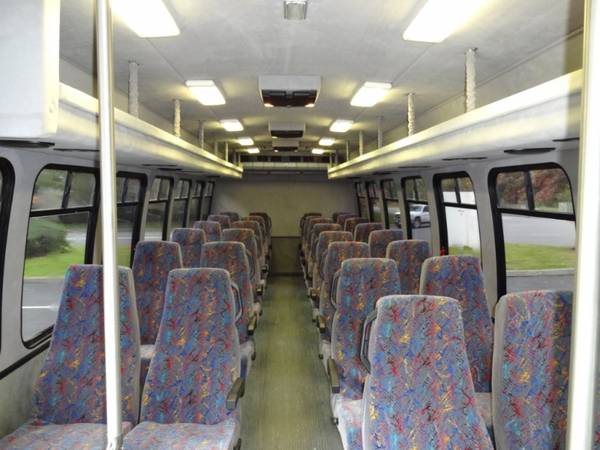 2004 Chevrolet C5500 28 Psngr Shuttle Bus:34K Miles Duramax Must See for sale in Auburn, WA – photo 11