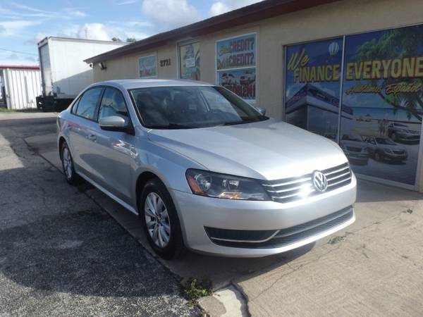 2014 Volkswagen Passat 4dr Sdn 1.8T Auto Wolfsburg Ed PZEV with Front for sale in Fort Myers, FL – photo 7