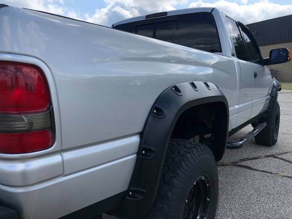 Sharp! 2002 Dodge Ram 2500! Ext Cab! 4x4! Lifted! We Finance! for sale in Ortonville, MI – photo 11