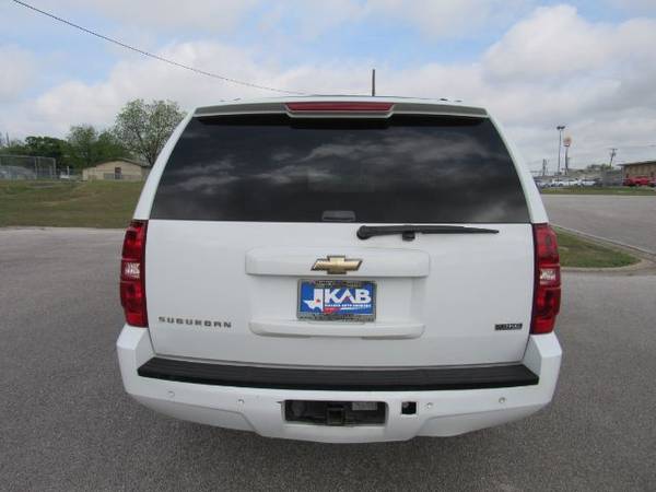 2009 Chevrolet Suburban LT1 1500 4WD - - by dealer for sale in Killeen, TX – photo 4