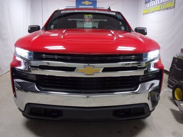 2020 Chevrolet Chevy Silverado 1500 LT - - by dealer for sale in Moriarty, NM – photo 3