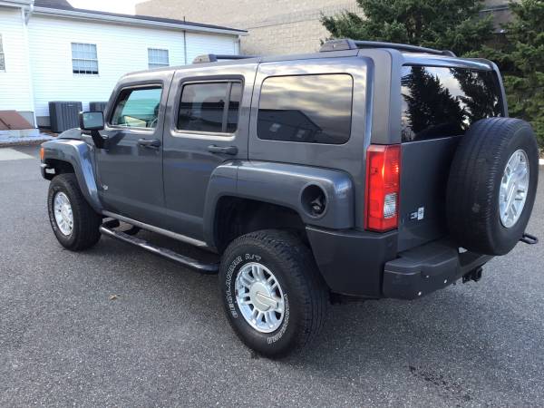 HUMMER H3 - EXCELLENT - cars & trucks - by owner - vehicle... for sale in South River, NY – photo 8