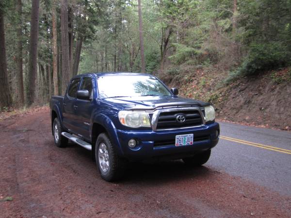 2005 Toyota Tacoma Double Cab SR5 V6 4x4 6-speed manual for sale in Phoenix, OR