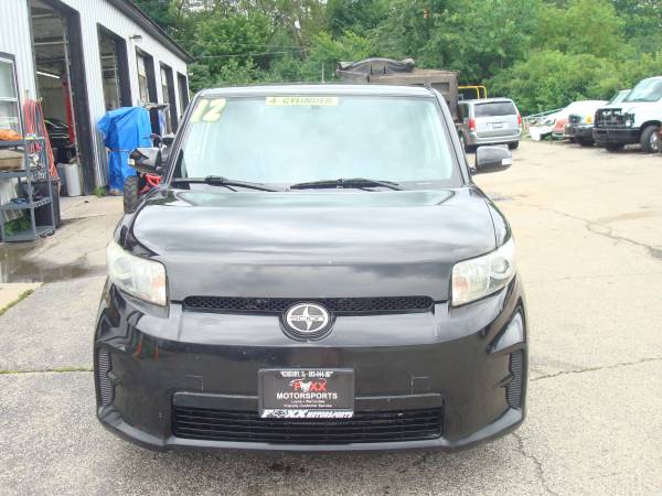 2012 Scion xB 5 Door Wagon - cars & trucks - by dealer - vehicle... for sale in Crystal Lake, IL – photo 2