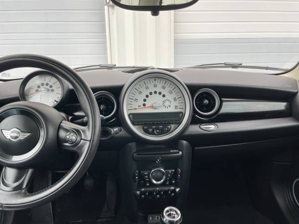 2013 MINI Cooper Hardtop 2dr Cpe - - by dealer for sale in Middleton, WI – photo 13
