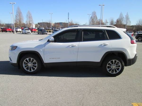 2019 Jeep Cherokee Latitude Plus suv Bright White Clearcoat - cars &... for sale in Bentonville, AR – photo 5