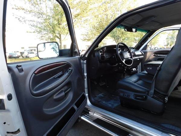 2002 Dodge Ram 3500 Dually 4X4 / Long Bed / 5.9L Cummins Turbo Diesel for sale in Portland, OR – photo 13