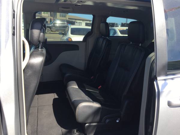 2014 Chrysler Town & Country Touring for sale in Eureka, CA – photo 10