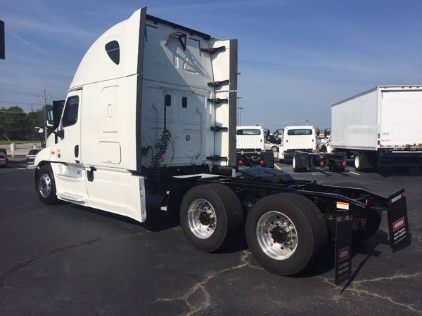 2014 FREIGHTLINER RAISED-ROOF for sale in Joplin, MO – photo 2