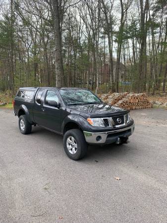 2010 Nissan Frontier 4x4 with ARE cap for sale in Hampton, NH – photo 4