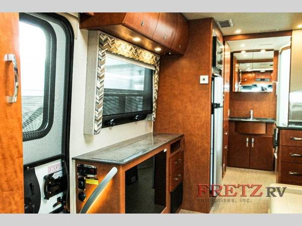 2016 Leisure Travel Unity U24MB for sale in Souderton, PA – photo 10