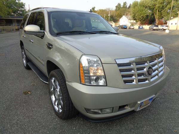 2007 Cadillac Escalade AWD Fully Loaded Very Clean for sale in Waynesboro, MD – photo 10