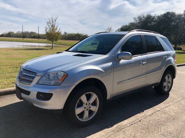 2006 Mercedes Benz ML500 - cars & trucks - by owner - vehicle... for sale in Sugar Land, TX – photo 2