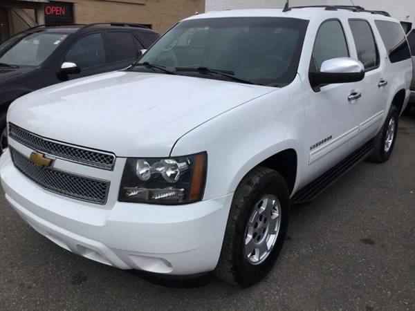 2012 Chevrolet Suburban LT 1500 4x4 4dr SUV - - by for sale in Buffalo, NY – photo 2