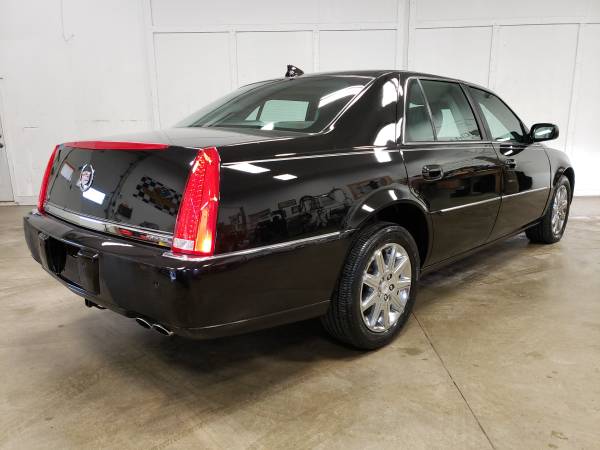 2010 Cadillac DTS Premium - cars & trucks - by owner - vehicle... for sale in Lake In The Hills, WI – photo 5