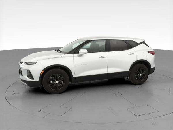 2020 Chevy Chevrolet Blazer 2LT Sport Utility 4D suv Silver -... for sale in Van Nuys, CA – photo 4