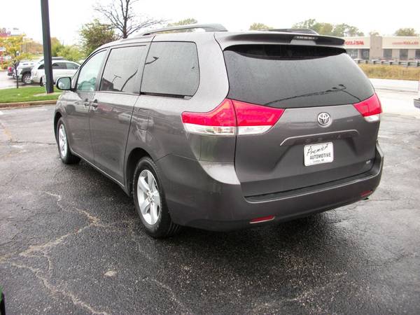 2011 TOYOTA SIENNA - cars & trucks - by dealer - vehicle automotive... for sale in Columbia, MO – photo 3