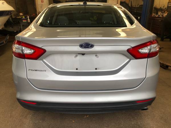 2015 Ford Fusion SE - cars & trucks - by owner - vehicle automotive... for sale in Rochester , NY – photo 5