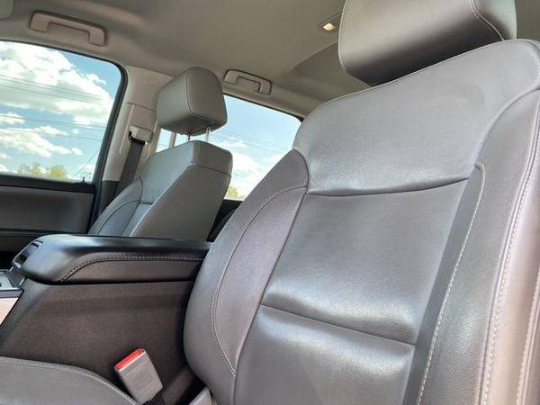 2018 Chevrolet Chevy Silverado 1500 Crew Cab Z71 LTZ Pickup 4D 5 3/4 for sale in Fremont, NE – photo 19