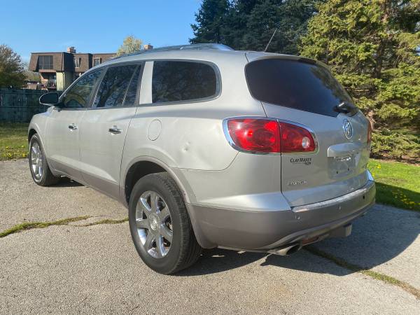 2008 Buick Enclave for sale in CRESTWOOD, IL – photo 3
